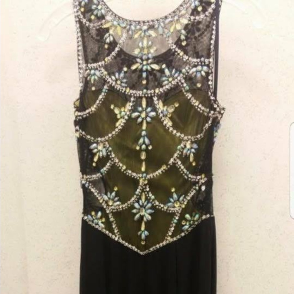PROM DRESS - Picture 2 of 2